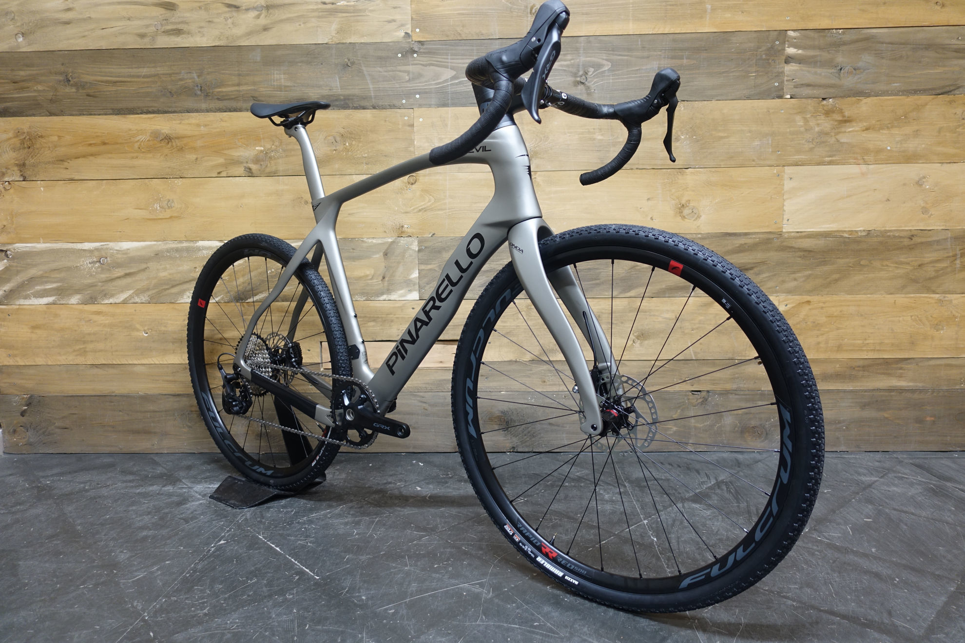 Picture of PINARELLO Grevil  F7 GRX610 1x12DB Fulcrum Rapid Stone Grey**