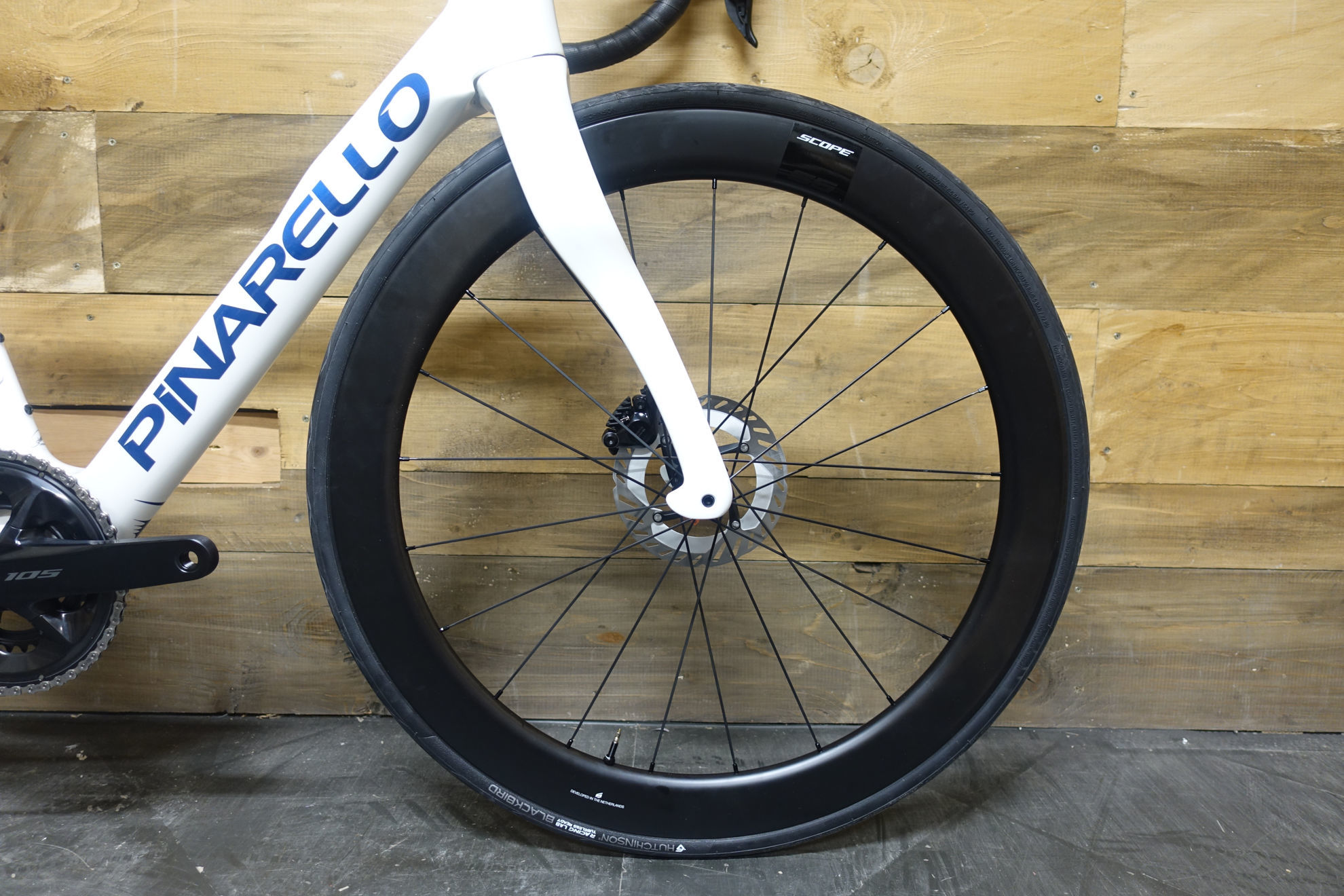 Immagine di Pinarello F5 Start Season White Ruote Scope S5*