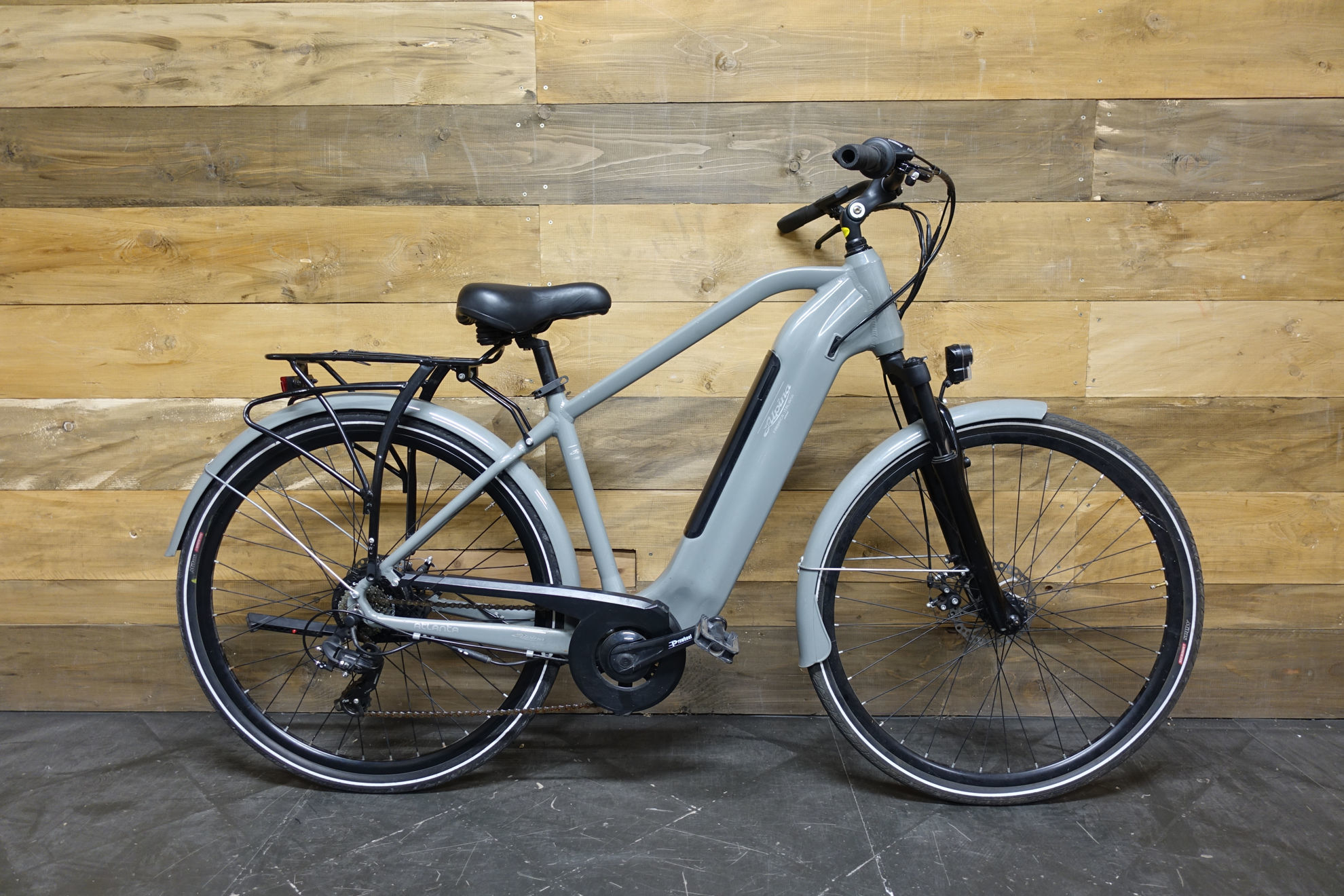 Picture of City e-Bike Atlanta Q1 Trk 28 - Usata*