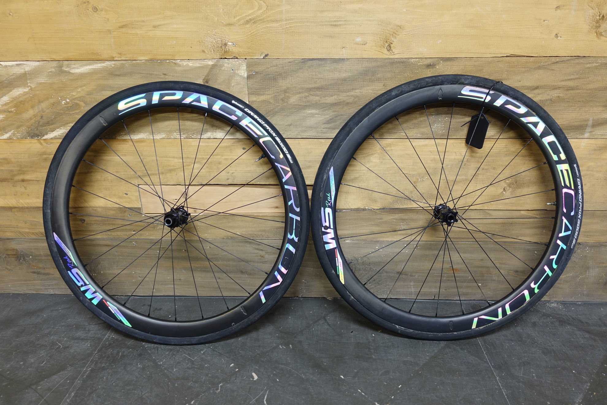 Picture of Coppia Ruote Space Carbon 40mm - Usate