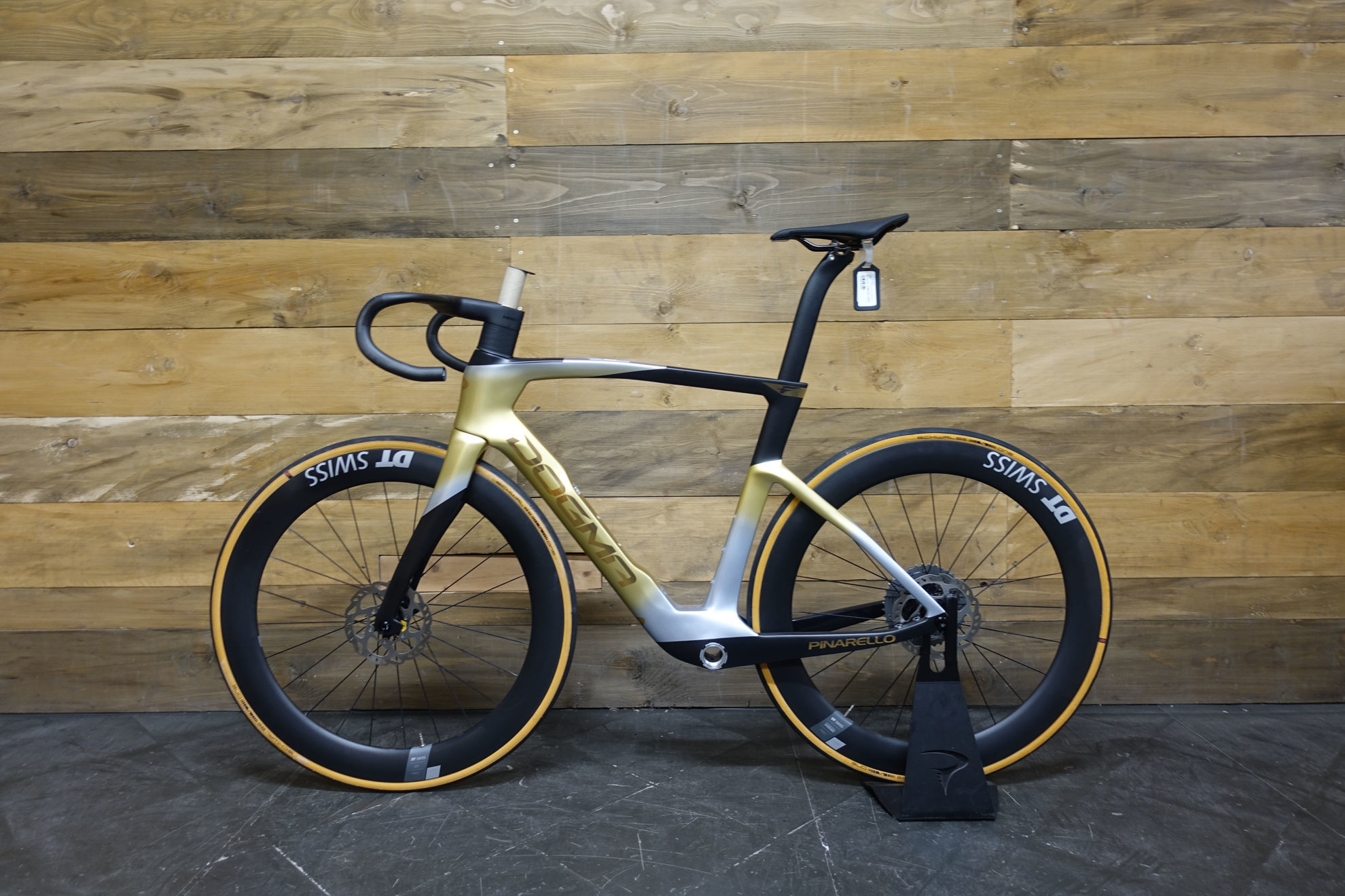 Picture of PINARELLO Dogma F + Talon 44x110 Frame